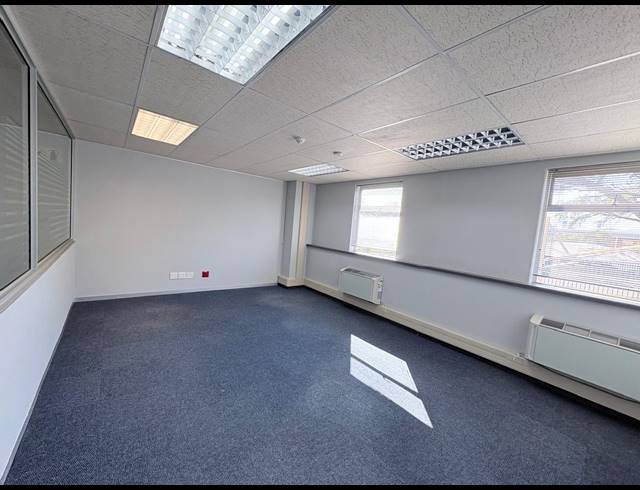2,428M² OFFICE TO LET IN RANDJESPARK
